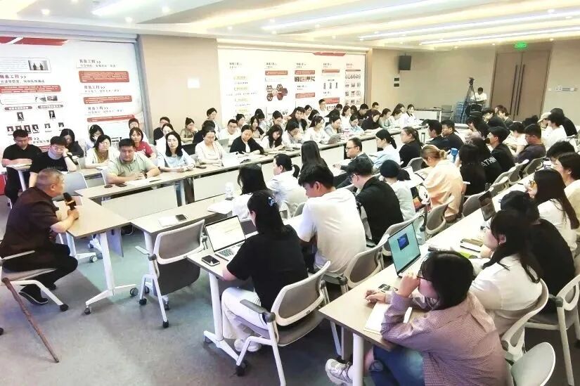 王纪琼院长上《人民法治》专刊了！