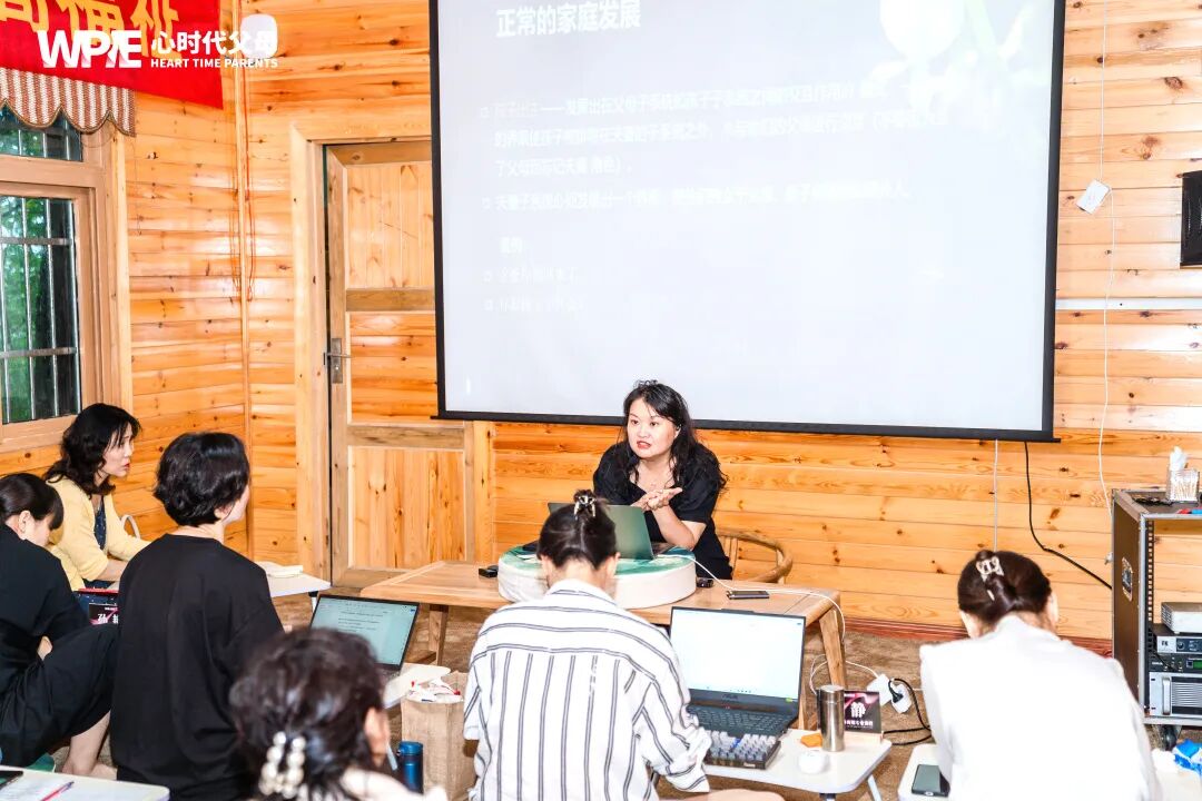 看文聪老师讲为啥甄嬛能活到最后