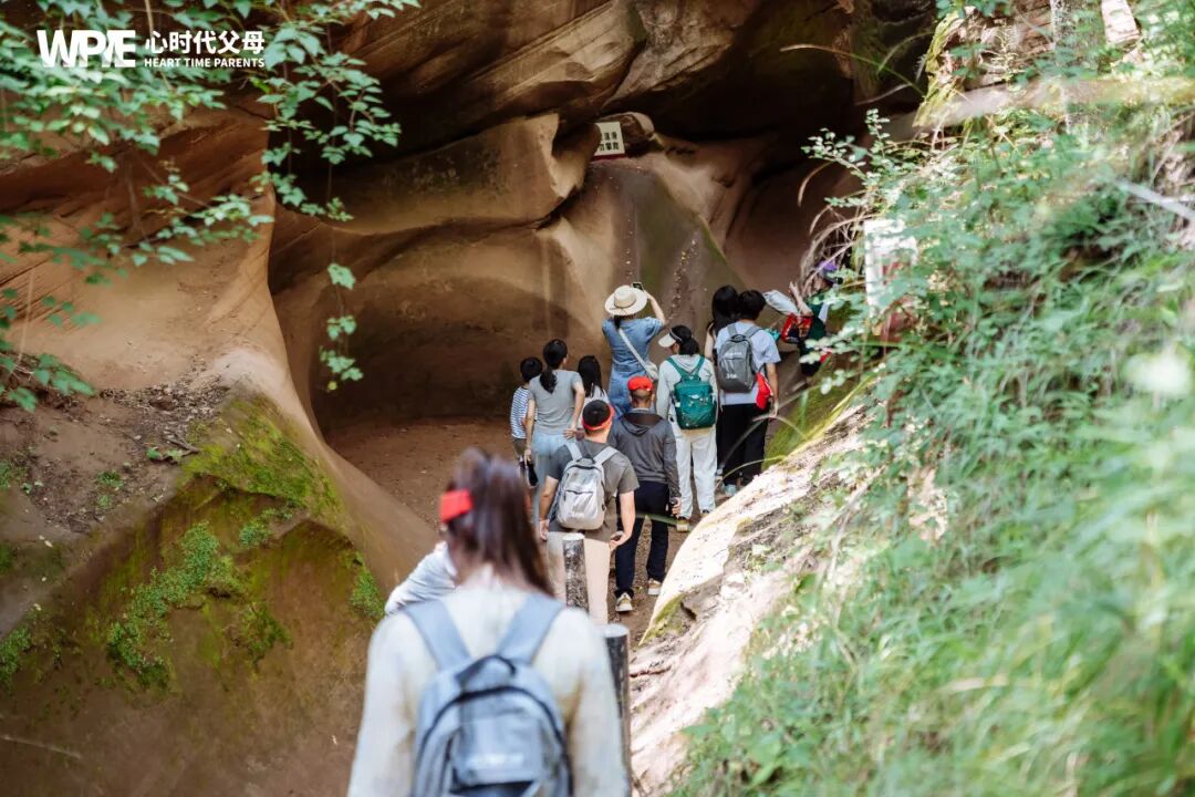 【咱们的故事】面对三个孩子的困境，我对自己说：“王锋，你得先把自己‘捞起来’！”