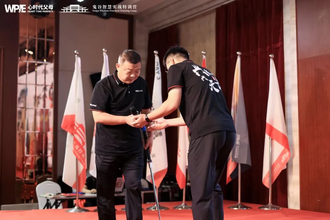 【太公智慧】那个在学校被孤立的孩子，后来怎么样了？答案藏在这3句神奇对话里！