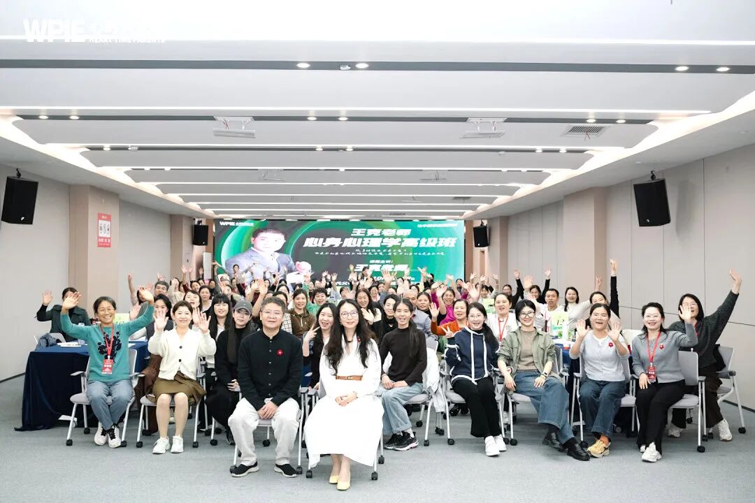 孩子借红领巾要不回来？王克老师说：“红领巾借出去要不回来不是一件小事儿，也不是一件‘破事儿’，而是......”