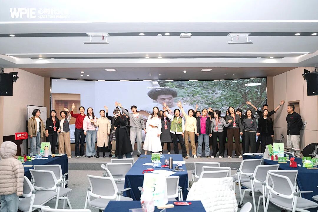 孩子借红领巾要不回来？王克老师说：“红领巾借出去要不回来不是一件小事儿，也不是一件‘破事儿’，而是......”