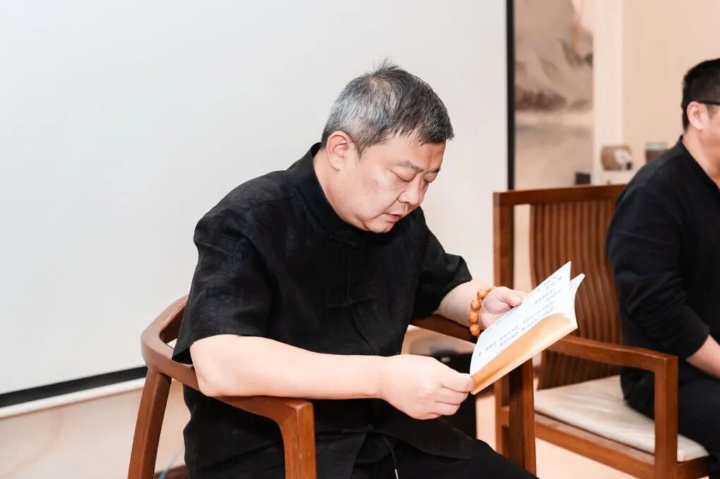 【纪琼院长导师班】纪琼院长：“从你上台我就知道你肯定生活的不顺利！”——原来，是这些细节拖垮了他的人生！