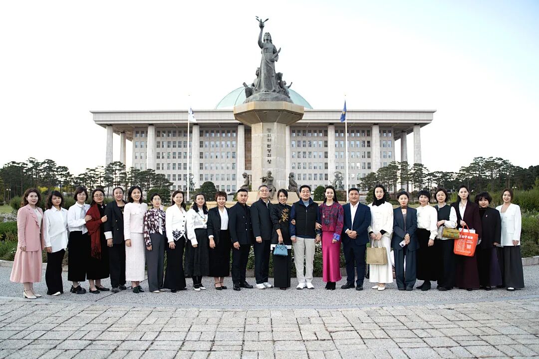 【笃行班】美学为媒，女书为礼：笃行班的韩国文化交流之旅