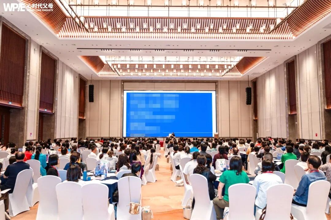 【纪琼院长家庭系统教育方案实操班】电梯里的“屁事”考卷——你选“清白”，还是选“前程”？