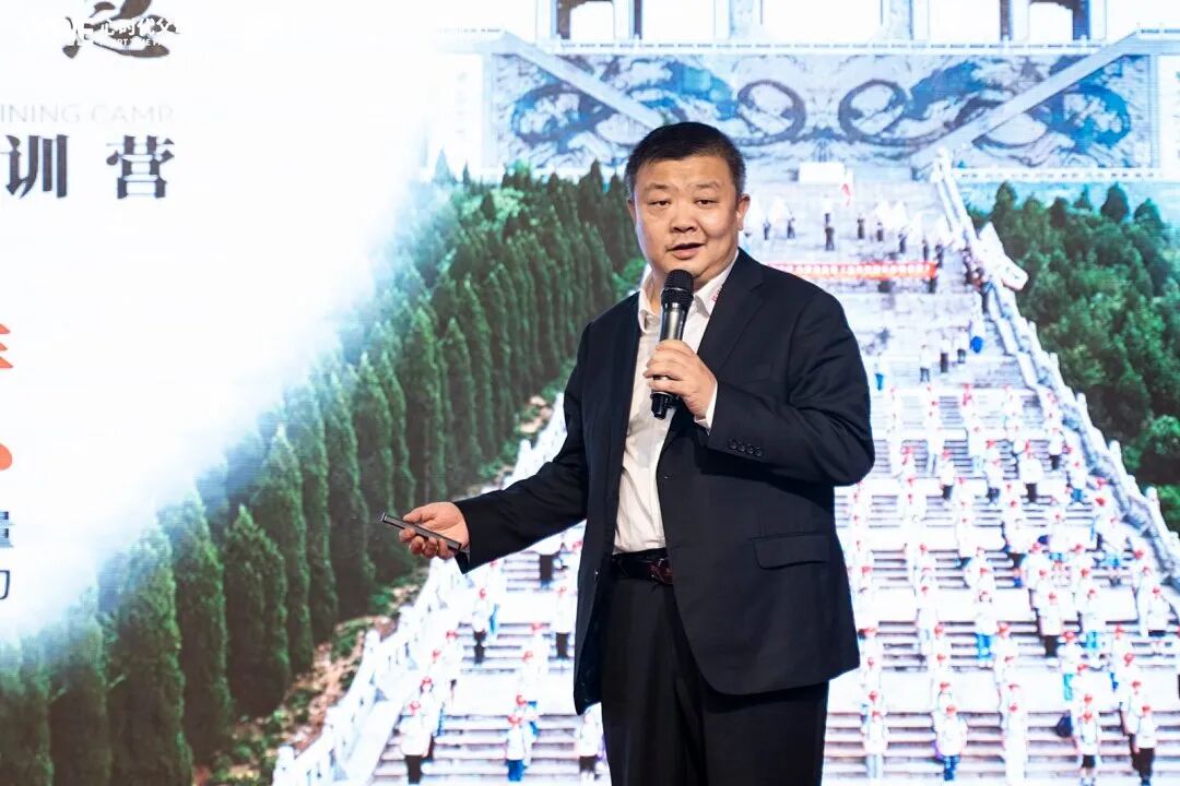 《纪琼谈家》第100期延吉读书慧圆满举行——当孩子说出“妈妈你在发光”，一切付出都值了！