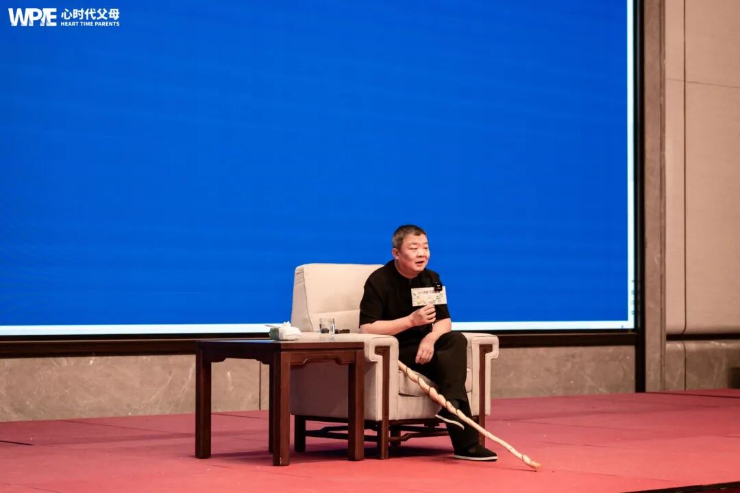 从“拖延论文”到人生破局：院长现场教学揭示“耐心+实力”的沟通力量！