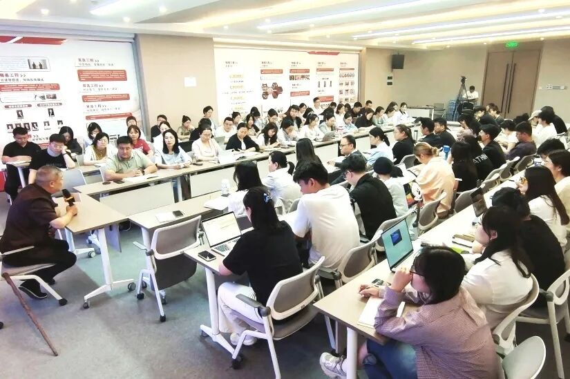 心时代伙伴争相报名，王纪琼院长倾囊相授，共赴第五届高质量增长会的成长之约！