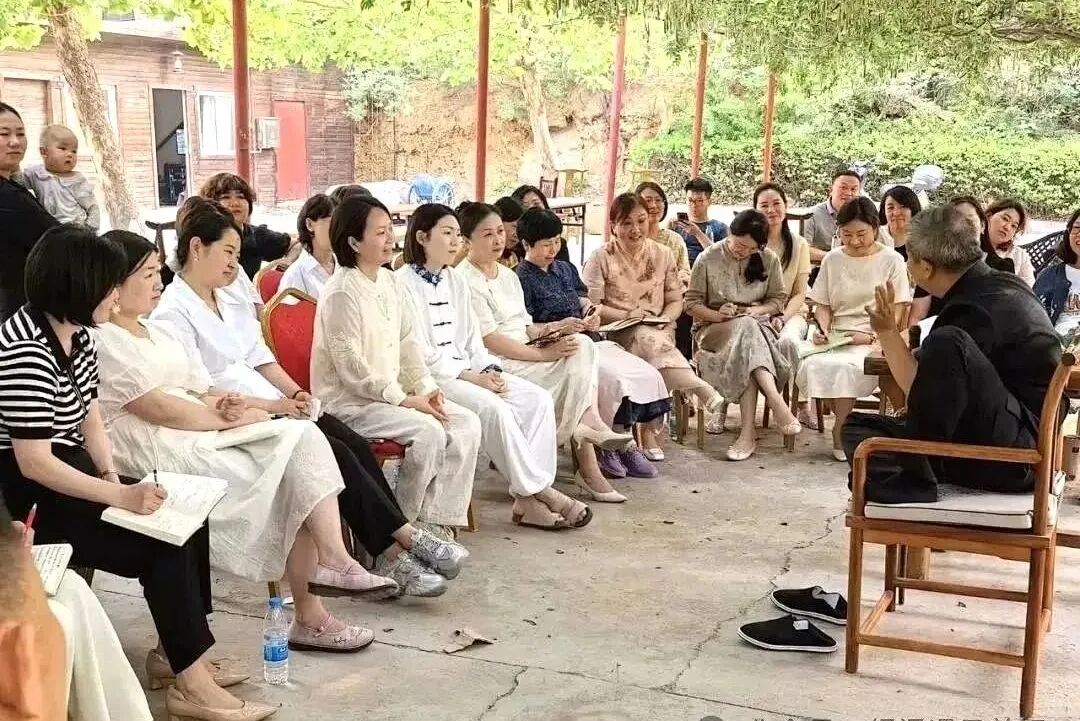 大琼山庄培训第二日：一条爬虫撬动的心理课！