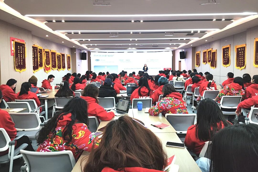 WPIE || 父母教育家 || 春节前最深的牵挂——王纪琼院长将时光留给了学员，把牵挂留给了“家人”！