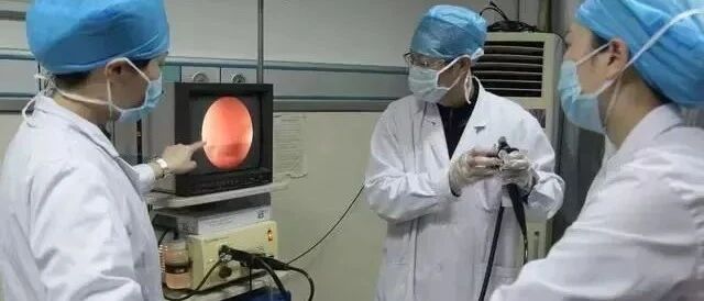 做胃镜，是选择无痛胃镜还是普通胃镜，听听消化科医生的建议