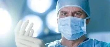 失去阴茎后，医生给他在手臂上"种"了一个