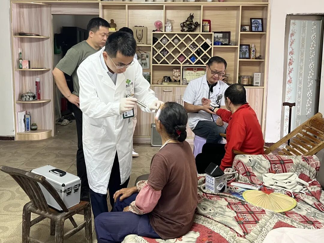 巧用"双网格" | 创新开展"马鹿e诊"活动惠民生