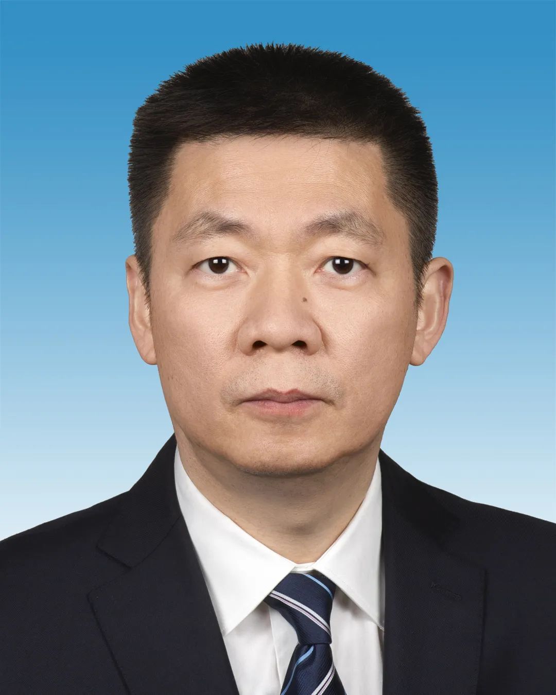 全国人大代表 四川省财政厅厅长陈书平