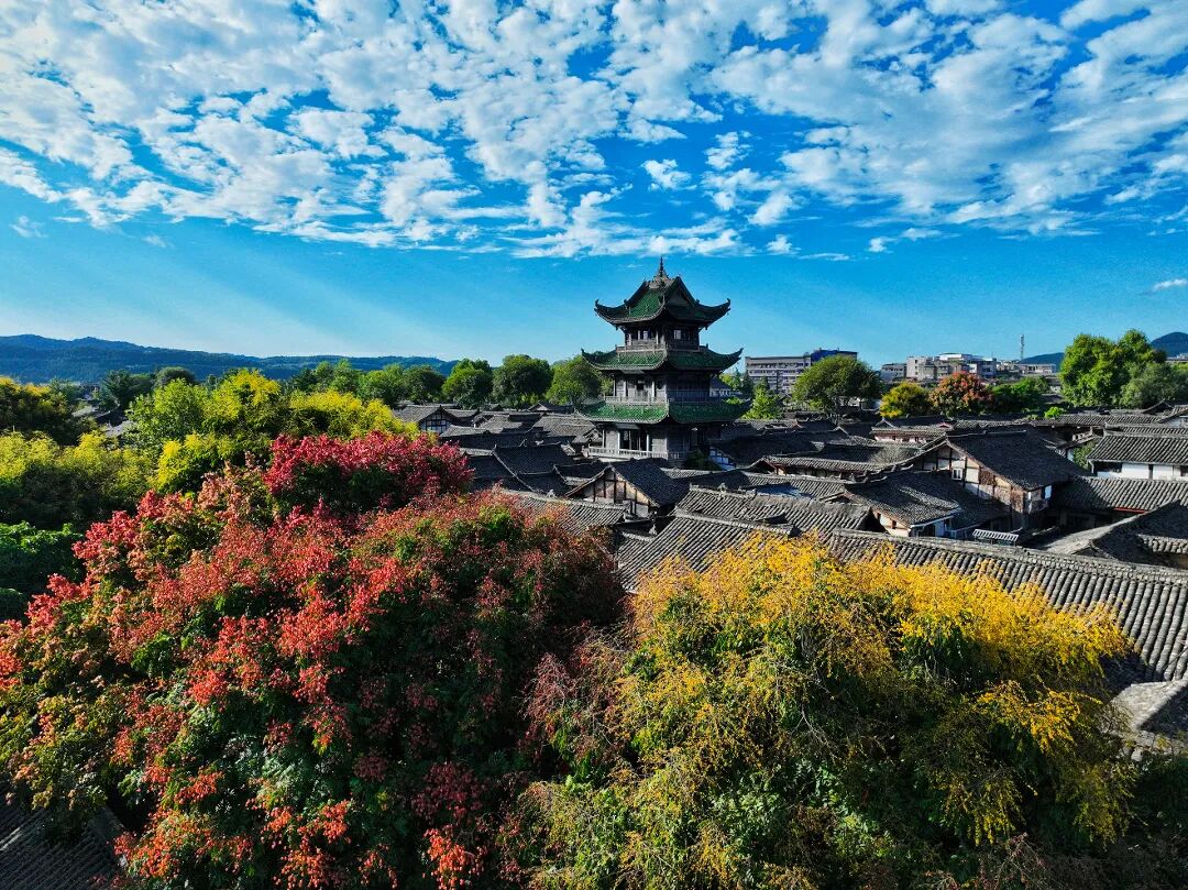梁德2.jpg