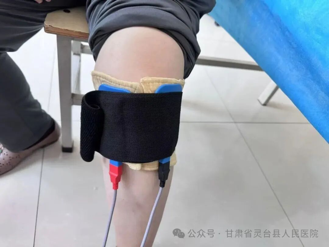 透药有什么作用【卫健动态】药穴结合，精准治疗——灵台县人民医院开展定向透药疗法_https://www.jmylbn.com_新闻资讯_第7张