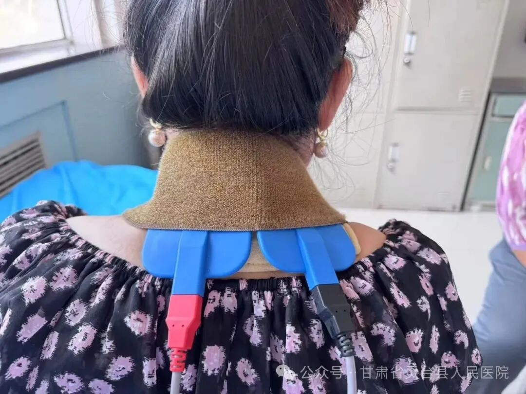 透药有什么作用【卫健动态】药穴结合，精准治疗——灵台县人民医院开展定向透药疗法_https://www.jmylbn.com_新闻资讯_第6张