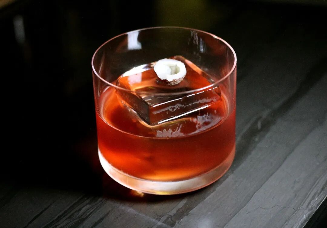 Bar P。J。 Shanghai ： Tropical Cocktails & No Surcharge at Shaanxi Nan Lu