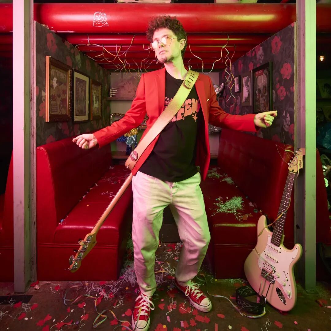 Jen's Curfew EP Release at The Pearl ： Neon Rain Music Video