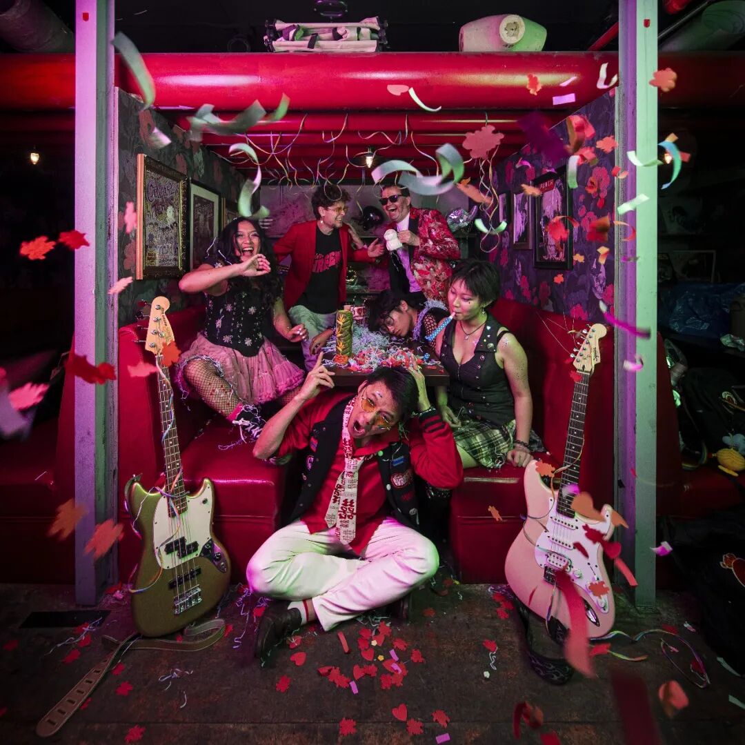 Jen's Curfew EP Release at The Pearl ： Neon Rain Music Video
