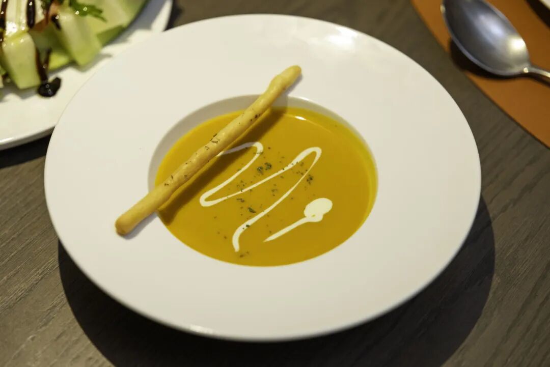 Shanghai Wellness Hotel Review ： Chakra Healing & Spa at Surya Hotel