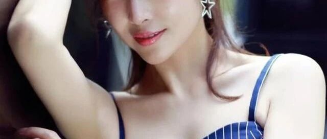 李芯逸,肤白貌美,穿搭抹胸吊带裙:写真欣赏.