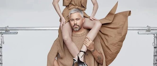 130㎡单身豪华公寓，时尚网红老头的“粉色之家”，一曝光就引来百万人围观