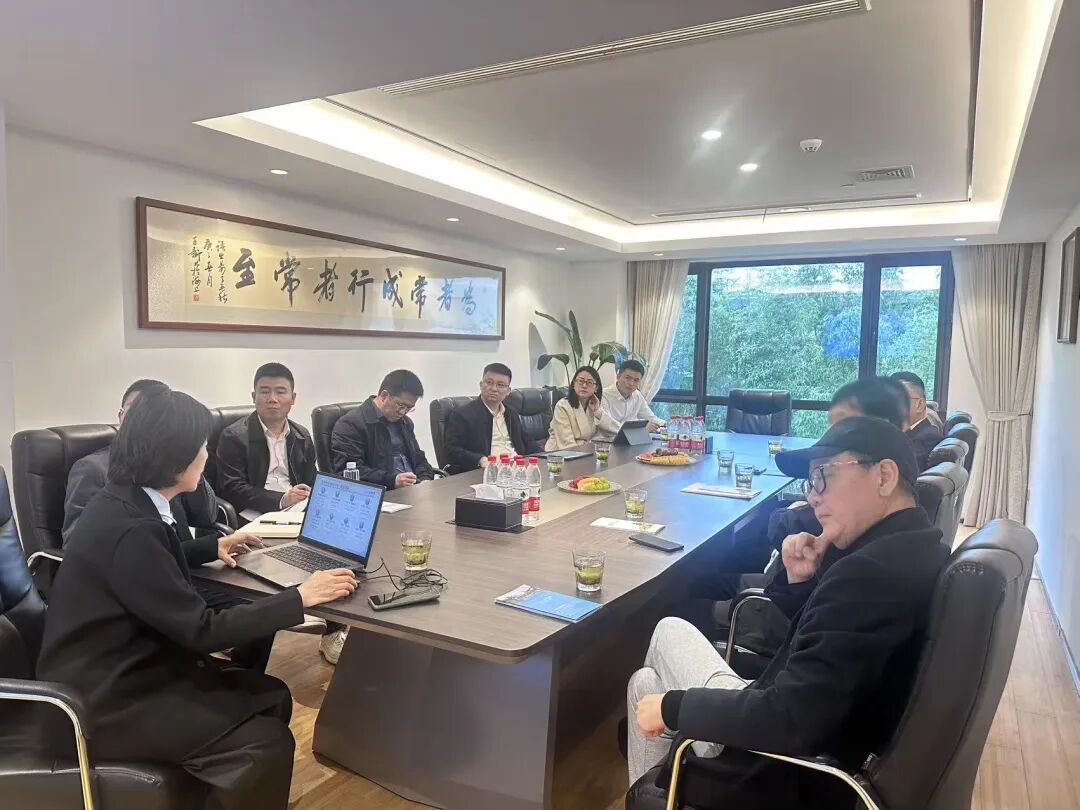 贵州省贵阳市南明区领导一行莅临偲人医生云栖兰亭康养社区参访交流