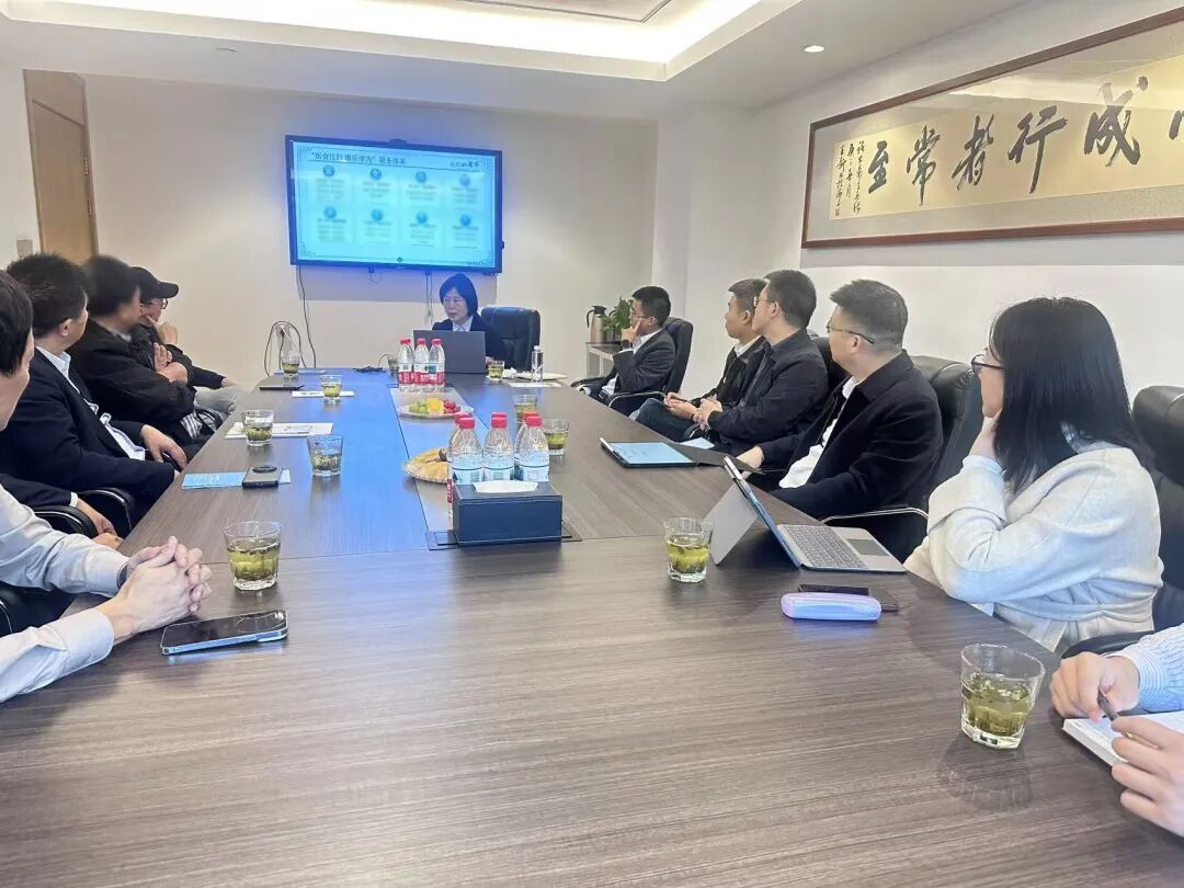 贵州省贵阳市南明区领导一行莅临偲人医生云栖兰亭康养社区参访交流