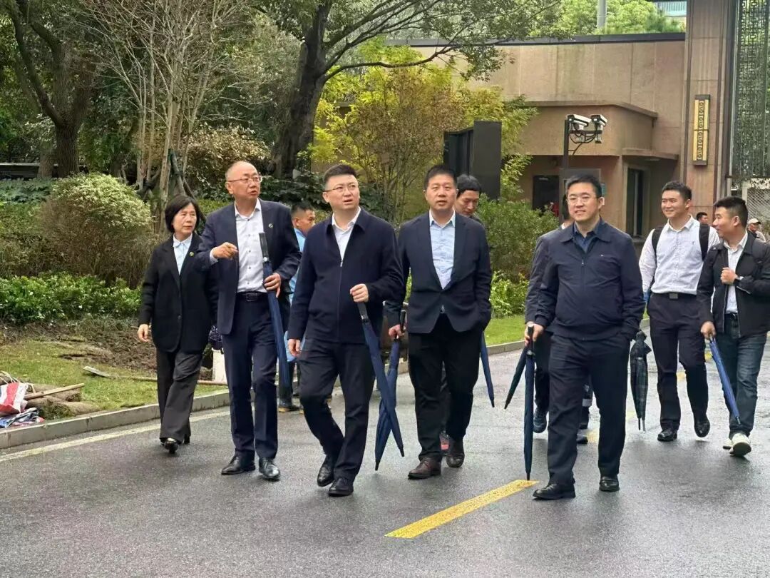 贵州省贵阳市南明区领导一行莅临偲人医生云栖兰亭康养社区参访交流