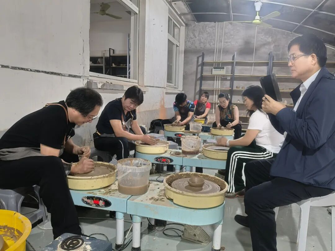 台湾省高雄市理烫发美容业职业工会一行莅临葆蒂兰国际-美熙（上海）生物科技有限公司