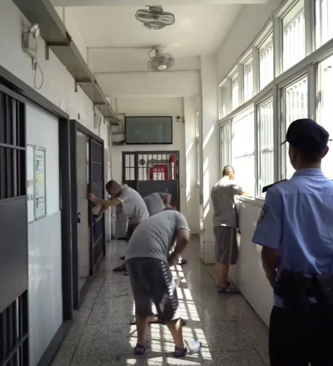 20张图片带你深入体验看守所监狱样子