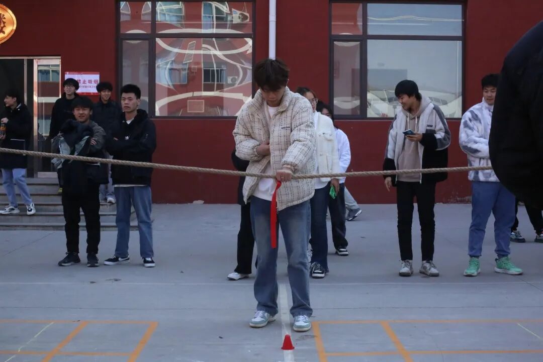 同文学院榆次校区拔河争霸赛