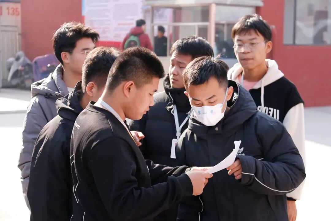 同文学院榆次校区拔河争霸赛