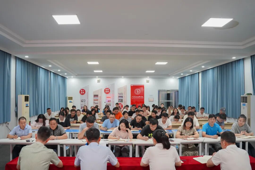 江西文理技师学院南昌校区全体教职工