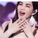 Ella去整容了？被她的近照吓到：结婚生子6年后，她怎么变成这样了……
