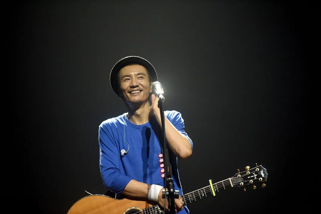 朴树宣布停演,51岁朴树宣布停演：当艺术家的灵魂无法再为舞台燃烧