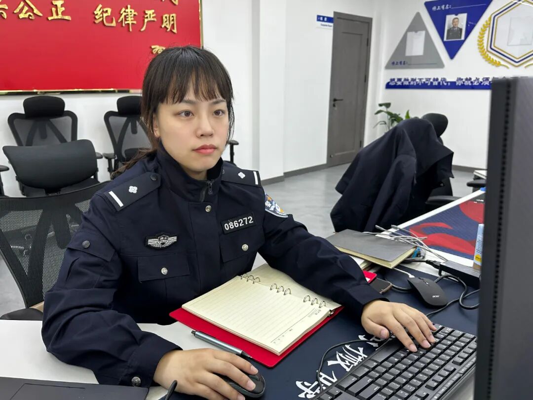 湖北孝昌作为警察家属她守护万家灯火我们守护她