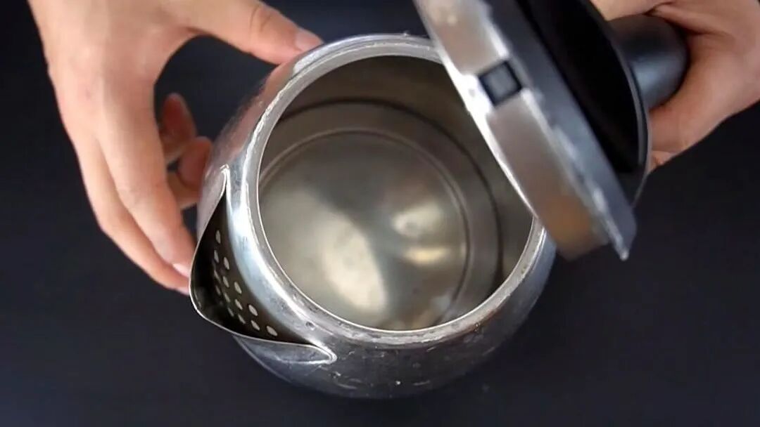 怎样除水壶里的水垢