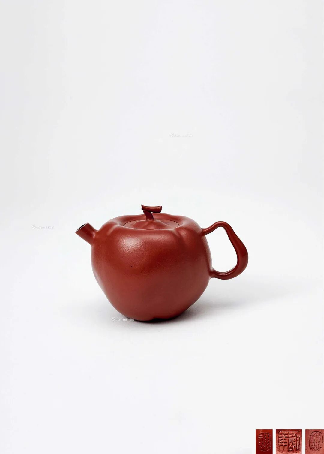 0948 当代 谢华制 柿壶落槌价:110,000 元0949 当代 谢华制 虚扁壶