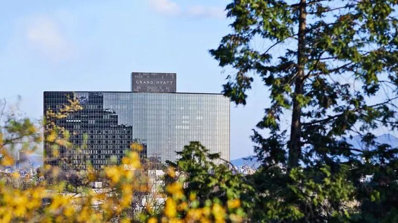 <b>Grand Hyatt Seoul Exterior</b>. Images powered by <a href="https://iceportal.shijigroup.com/" title="IcePortal" target="_blank">IcePortal</a>.