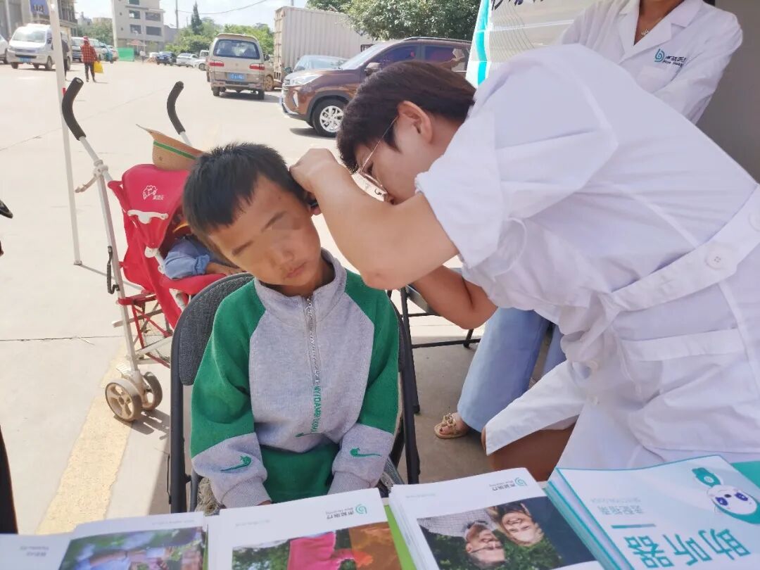 声蓝医疗 业内首款专业配置的「助听器移动验配测听车」来啦！-图片3