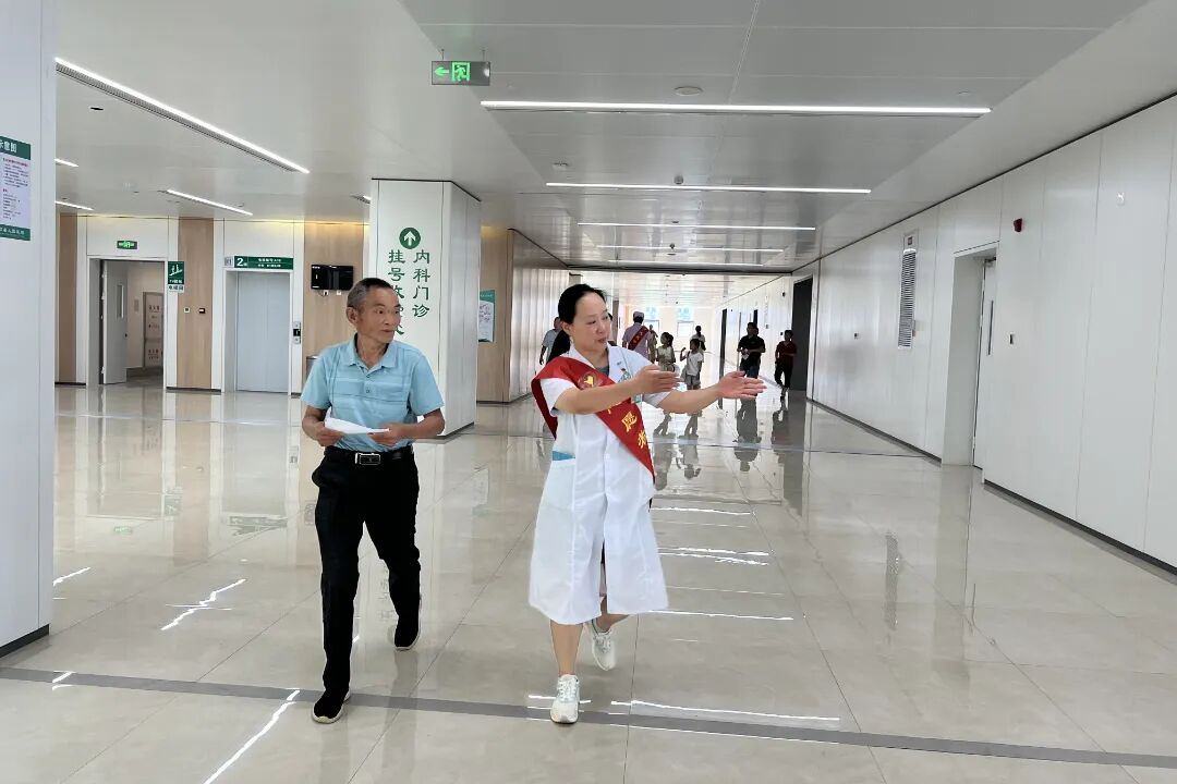 服务质量：志愿者指引  (3).JPG