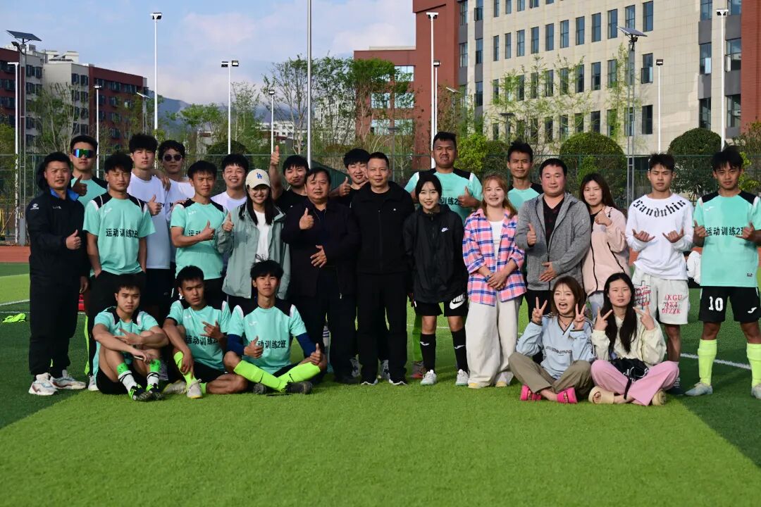 KAwIWZM3_QFhp.jpg?auth_key=1745769599-0-