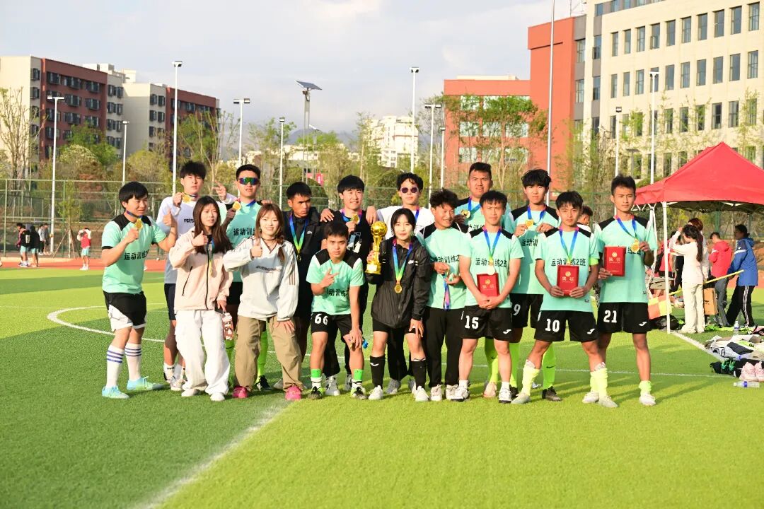 3cHr3TYQ_8Eue.jpg?auth_key=1745769599-0-