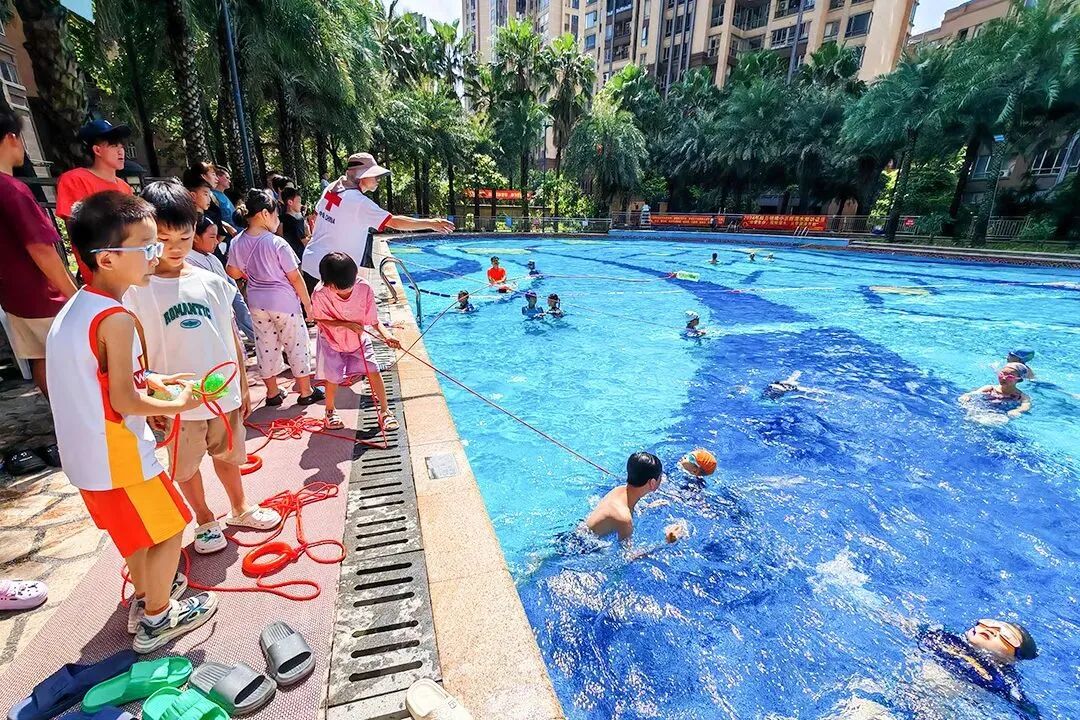 aed电极贴怎么贴使用AED时，电极片贴哪里才对？这堂“暑假安全课”细节满满！_https://www.jmylbn.com_新闻资讯_第19张