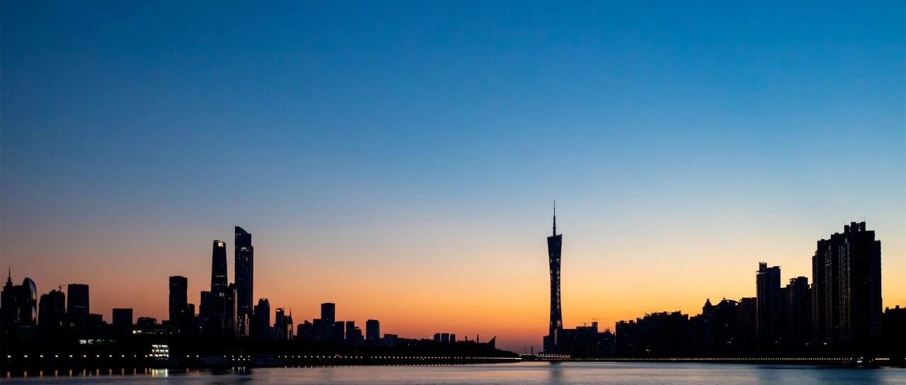 湖南邵东学生冲上讲台打老师:不要让道德绑架成为孩子野性成长的理由