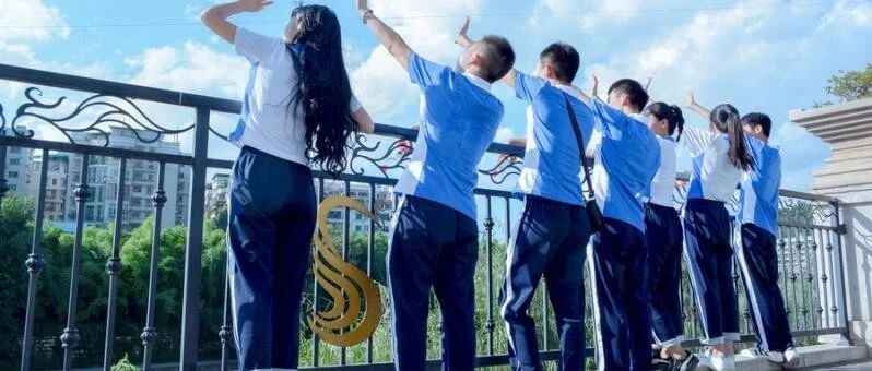 北大才女一等奖作品：《卖米》，看哭无数人！