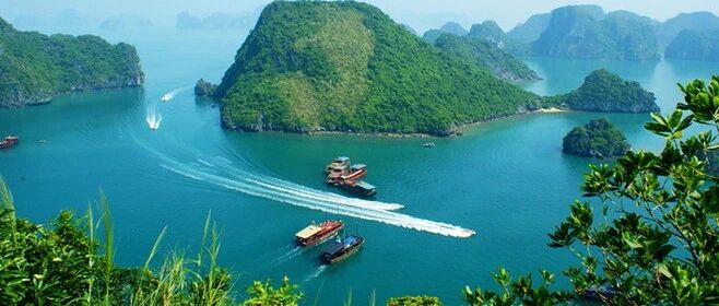 抵制校园暴力！30多名女学生约架斗殴！某中学女生在被5同学殴打视频曝光！通报来了！