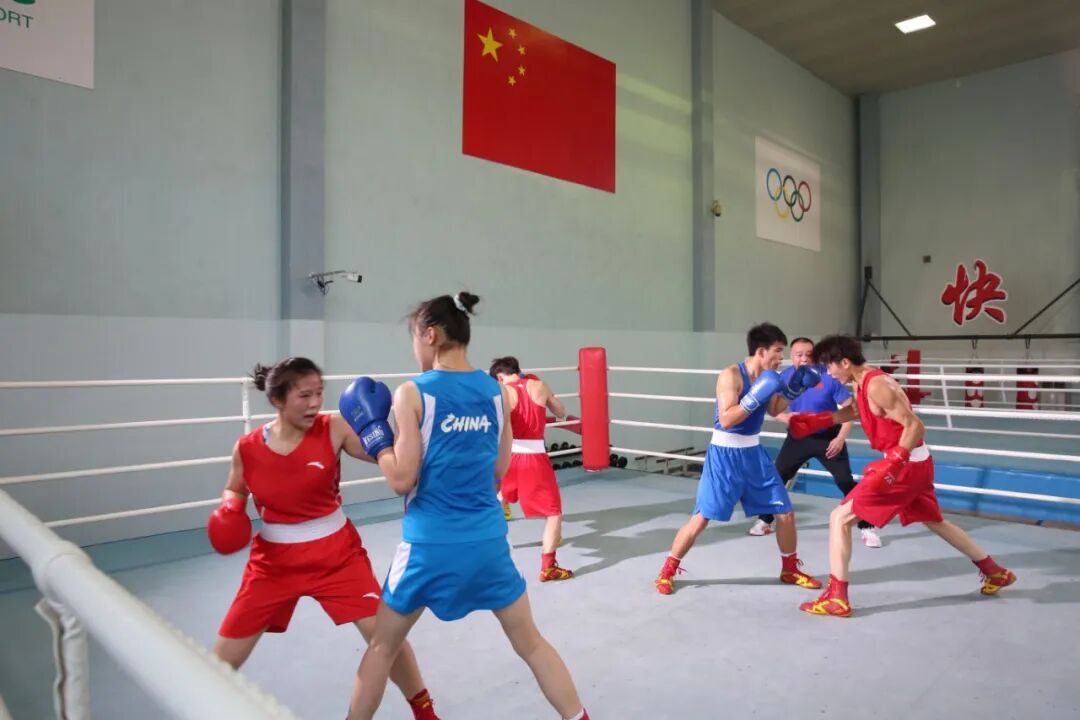 拳击运动正"热辣滚烫"!贾玲拳击私教,是杨浦的这位教授→